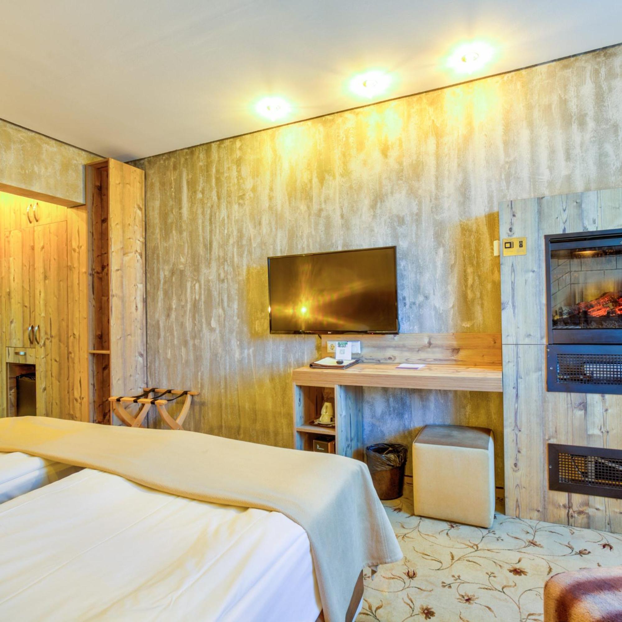 Alpin Resort Hotel Poiana Braşov Exterior foto