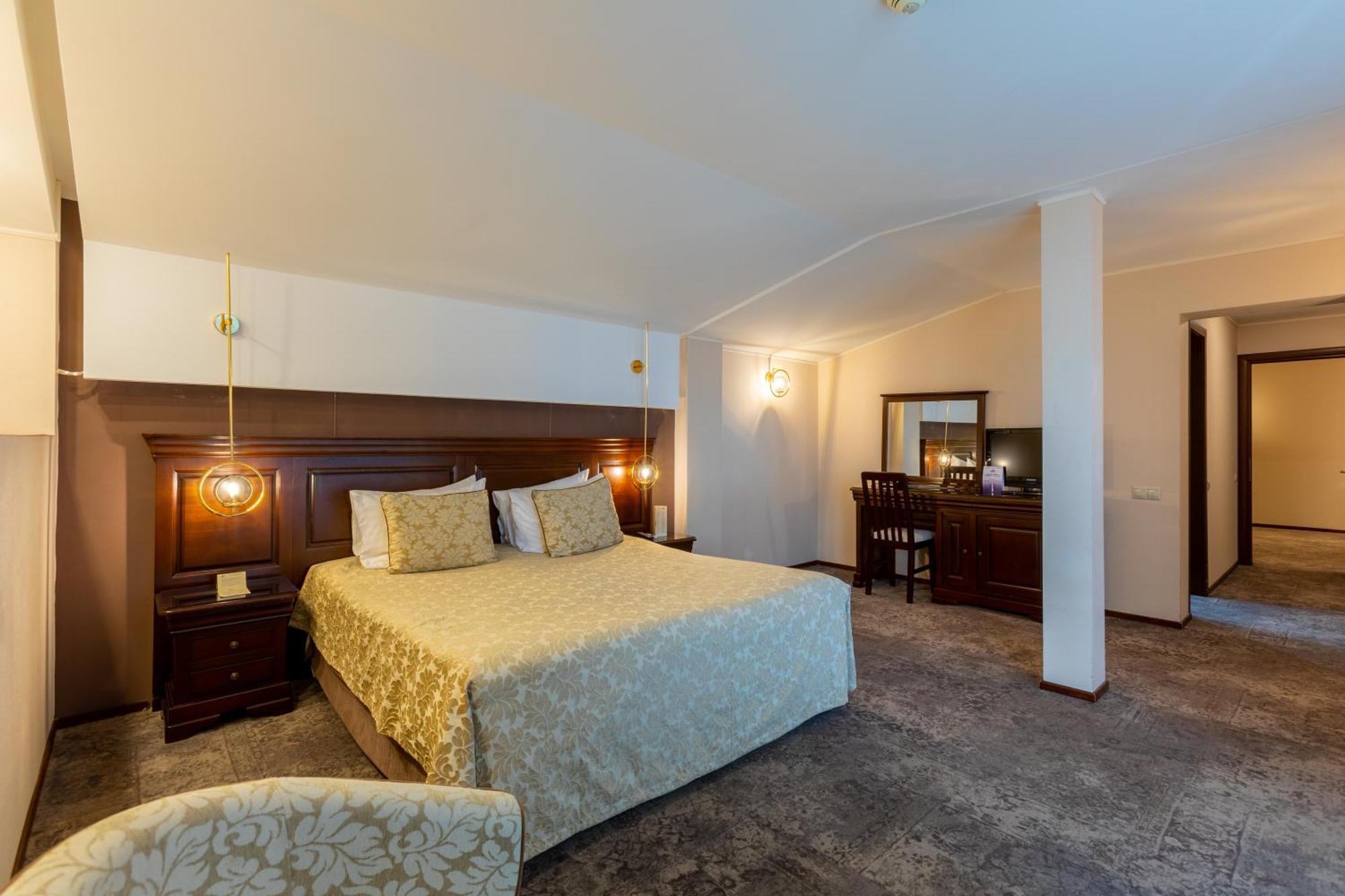Alpin Resort Hotel Poiana Braşov Exterior foto